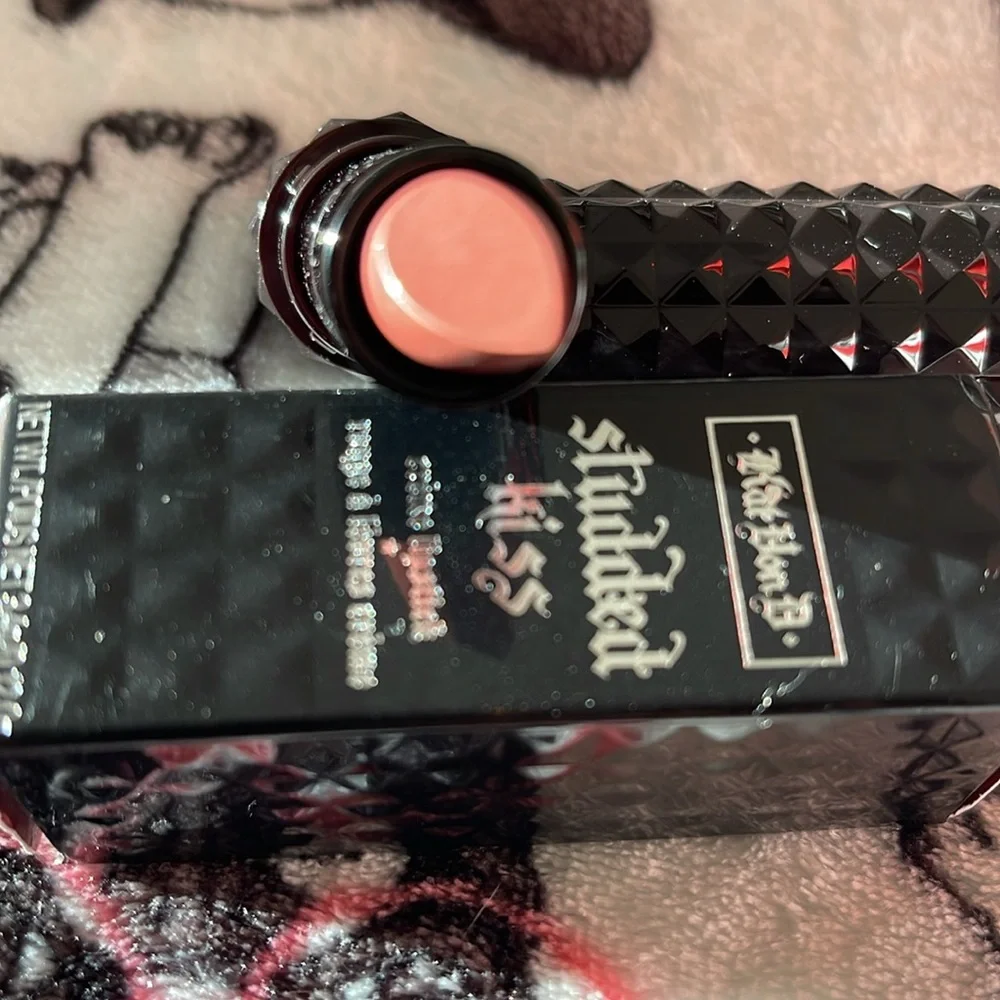 Kat Von D Hawkwind Studded Kiss Creme Lipstick